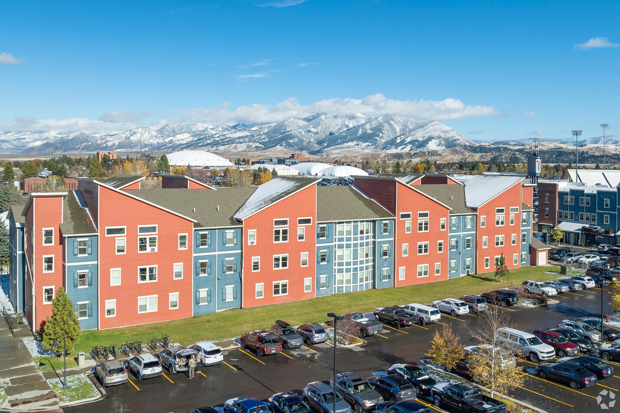 Street view of Stadium View Apartments Bozeman — premier student housing close to Montana State University.